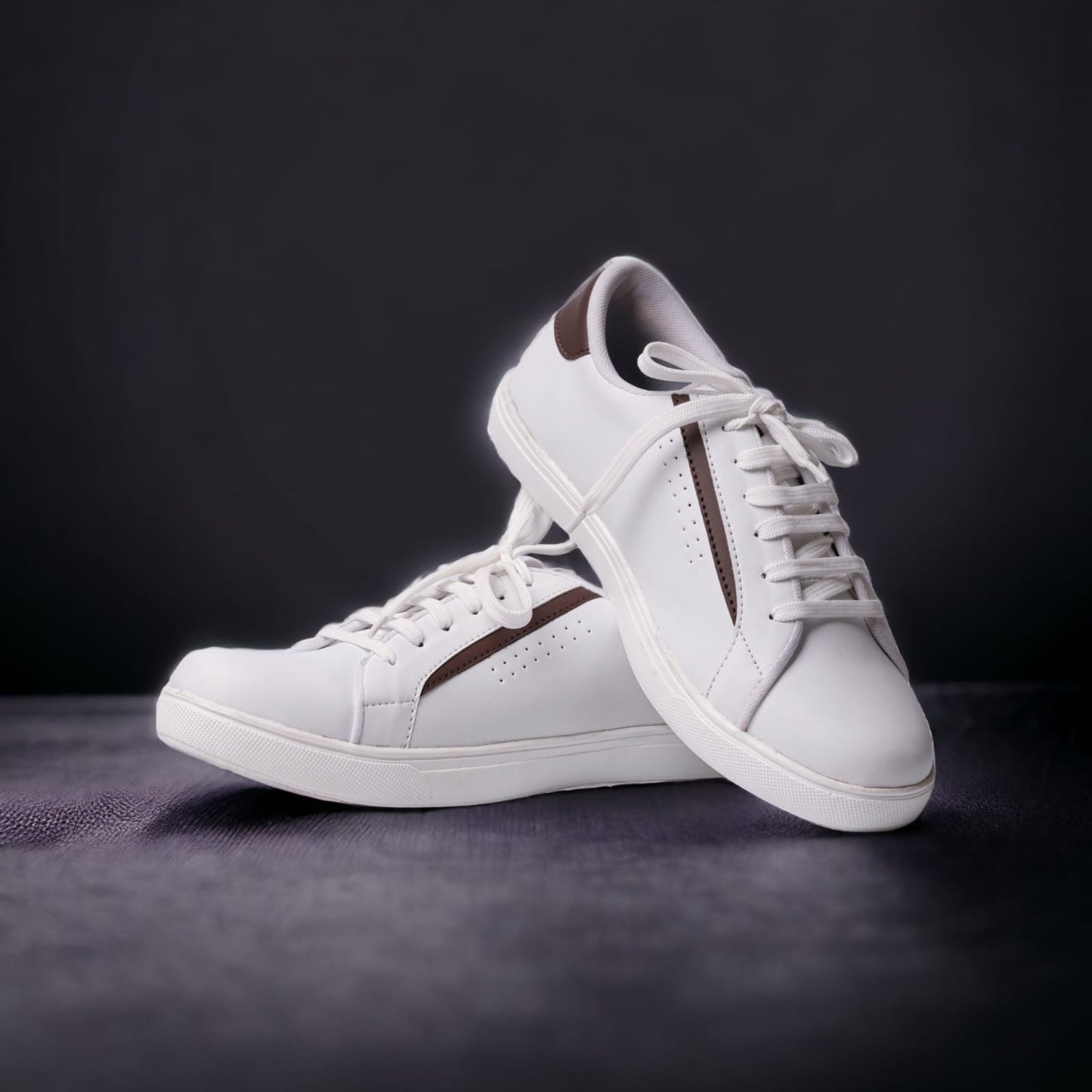 Arie Laceup Sneakers