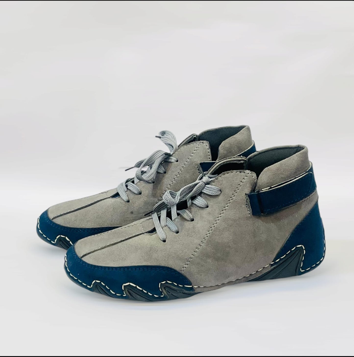 Trail Blaze Grey Laceup Sneakers