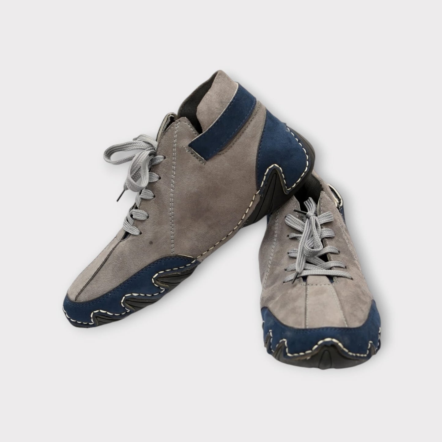 Trail Blaze Grey Laceup Sneakers